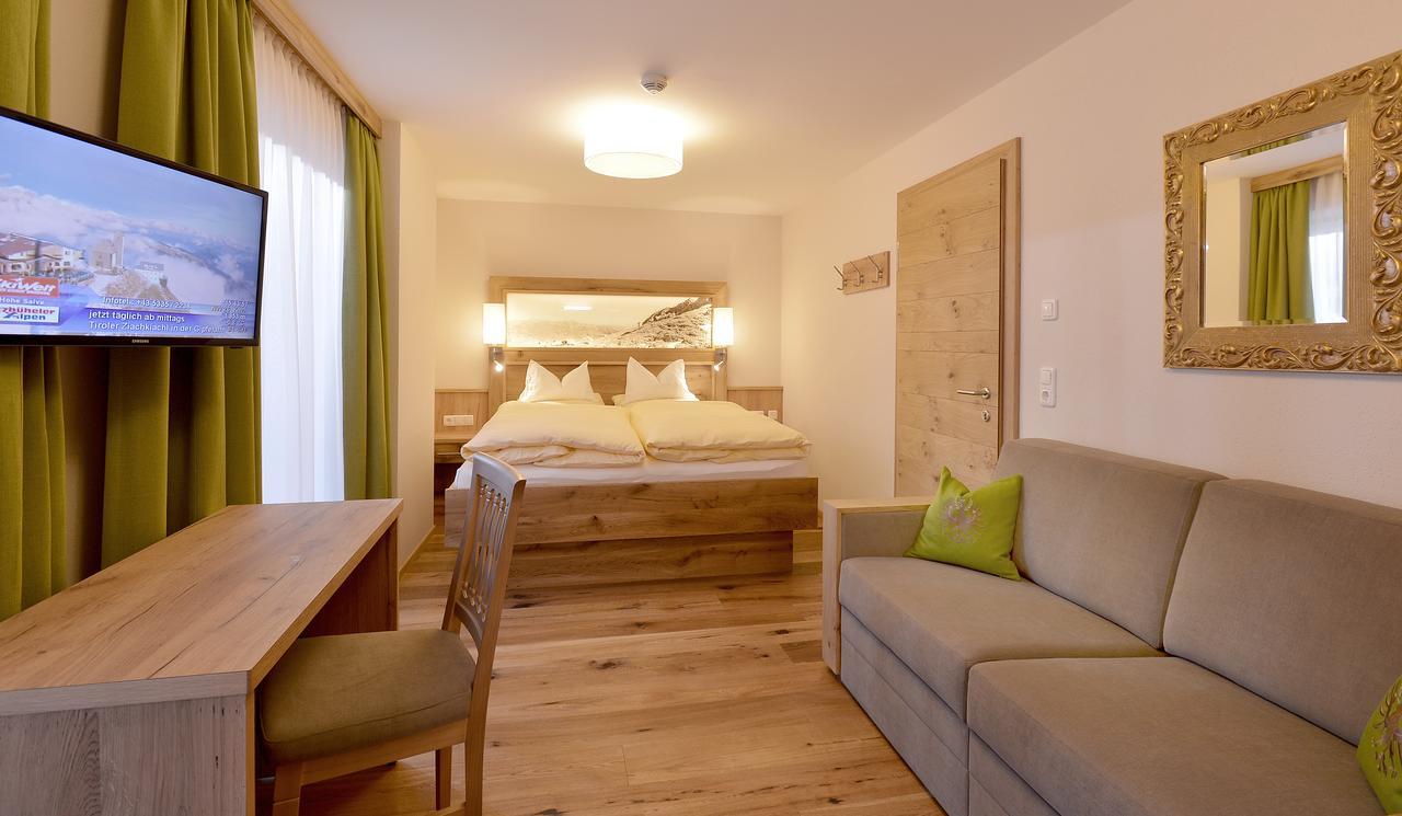 Hotel Garni Tirolerhof Гопфгартен-ім-Бріксенталь Екстер'єр фото