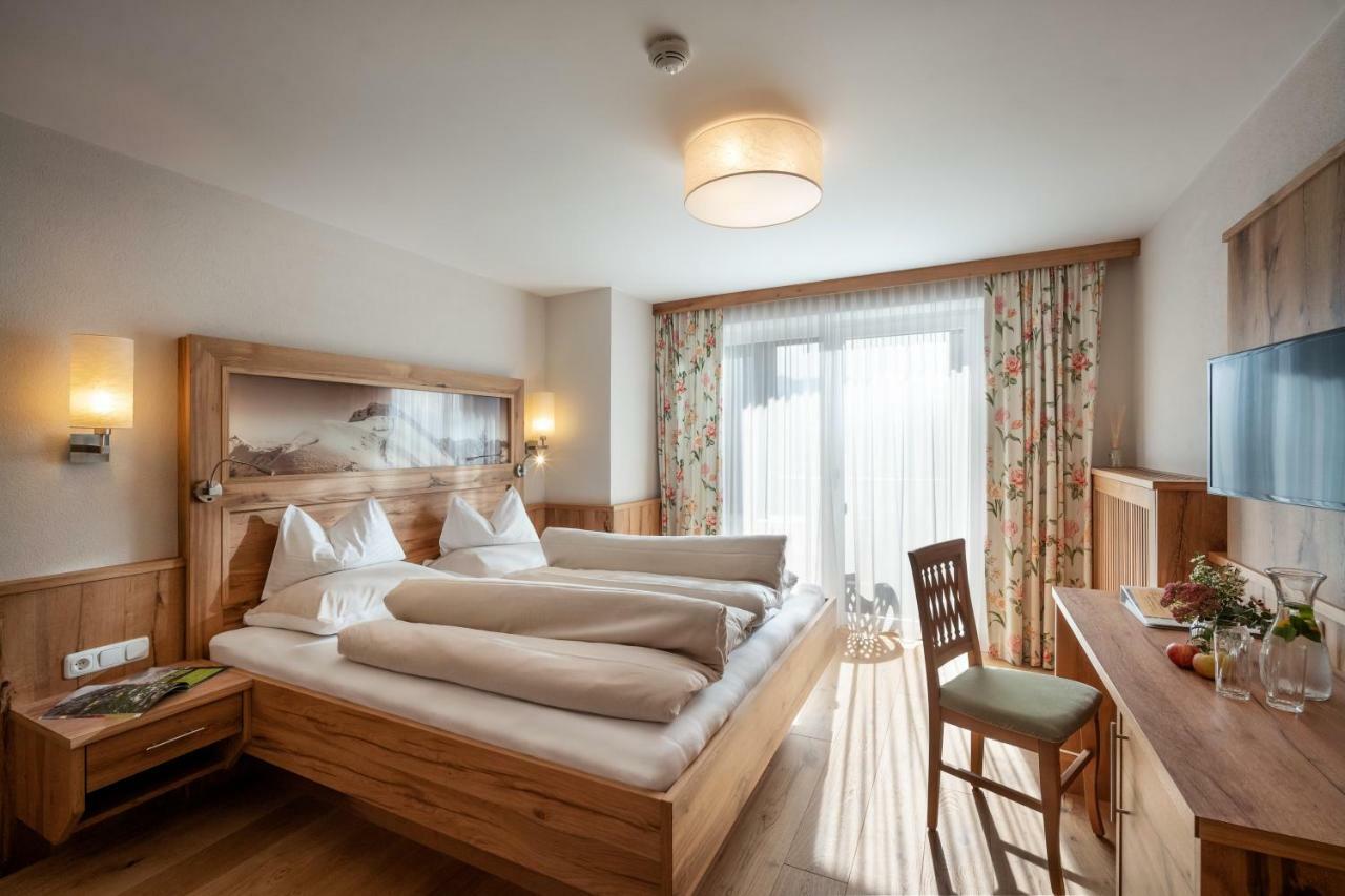Hotel Garni Tirolerhof Гопфгартен-ім-Бріксенталь Екстер'єр фото